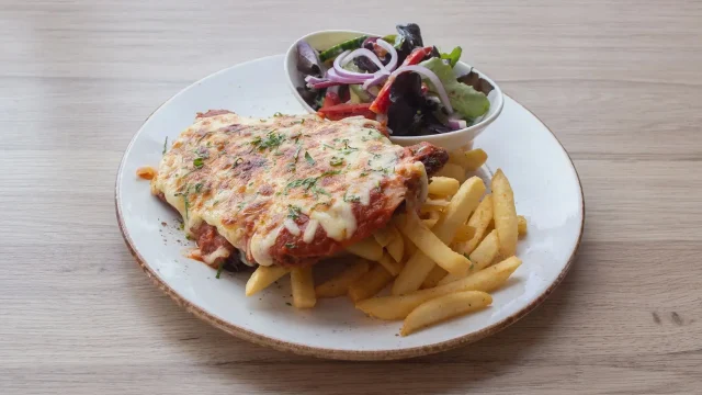 Braybrook-Eatery-Cafe_Chicken-Parma_1677564816-1-1